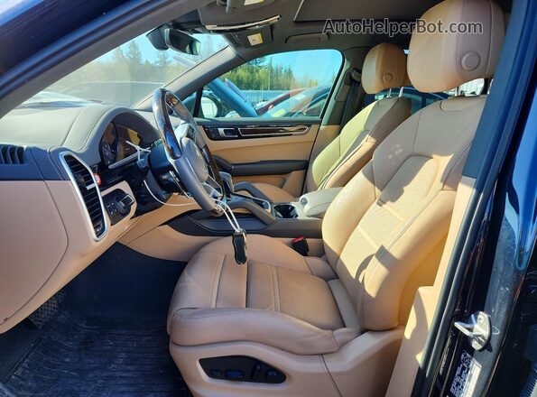 WP1AE2AY0PDA12866 2023 PORSCHE CAYENNE Black Սալոնի դիմացի տեսք