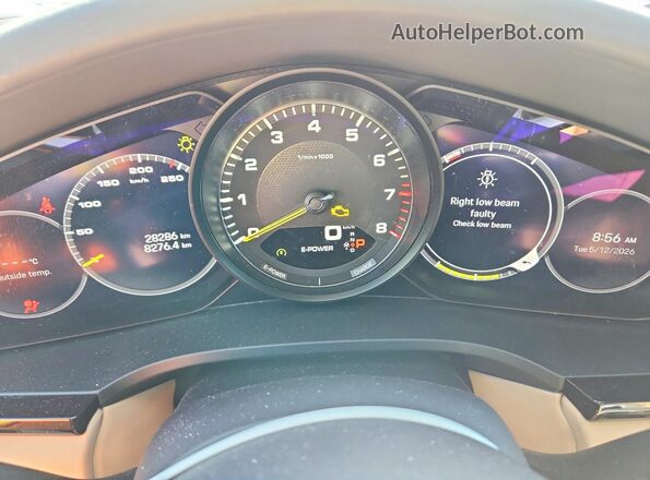 WP1AE2AY0PDA12866 2023 PORSCHE CAYENNE Black Սարքավորումների վահանակի տեսք