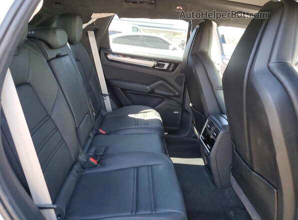 WP1AE2AY6PDA12869 2023 PORSCHE CAYENNE Silver Սալոնի հետևի տեսք