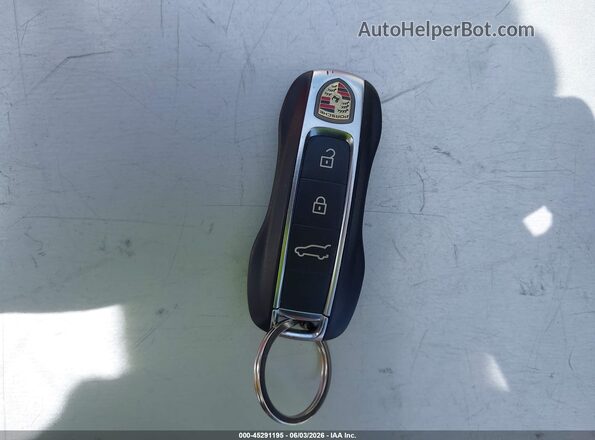 WP1AE2AY8LDA22524 2020 PORSCHE CAYENNE Белый Вид панели приборов