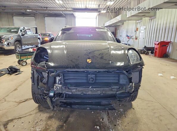 WP1AF2A55HLB60098 2017 PORSCHE MACAN Black Widok z przodu