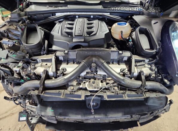 WP1AF2A55HLB60098 2017 PORSCHE MACAN Black Widok wnętrza z tyłu