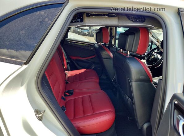 WP1AF2A57RLB55079 2024 PORSCHE MACAN White 