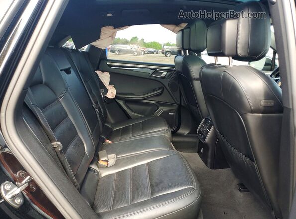 WP1AG2A50JLB61534 2018 PORSCHE MACAN Black Սալոնի հետևի տեսք