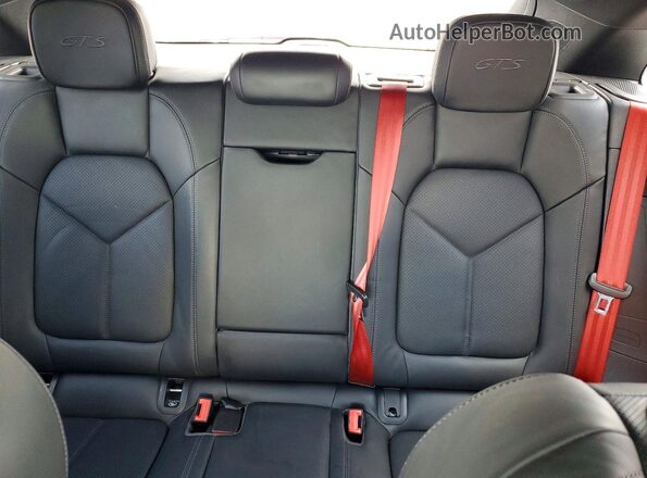 WP1AG2A53MLB51164 2021 PORSCHE MACAN Blue Rear seats view