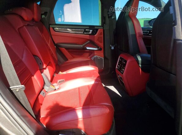 WP1AH2AY6LDA44156 2020 PORSCHE CAYENNE Gray Vista de los asientos traseros