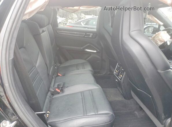 WP1AH2AYXPDA22067 2023 PORSCHE CAYENNE Black Вид задньої частини салону