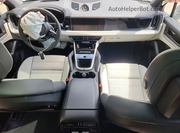 WP1AN2AY4TDA20172 2026 PORSCHE CAYENNE Серый Вид панели приборов