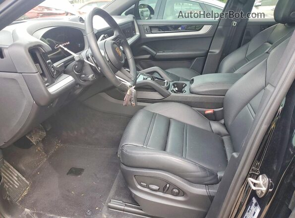 WP1BA2AY2RDA50540 2024 PORSCHE CAYENNE Black წინა სალონის ხედი
