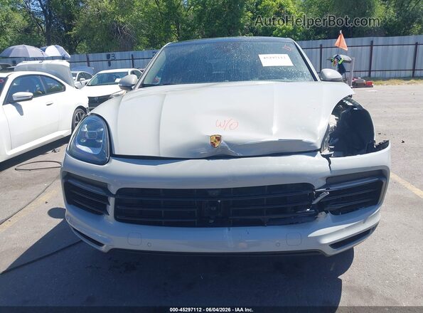 WP1BA2AY5PDA25189 2023 PORSCHE CAYENNE Gray Rear interior view