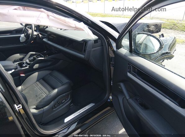 WP1BA2AYXSDA30851 2025 PORSCHE CAYENNE Black Вид салону спереду