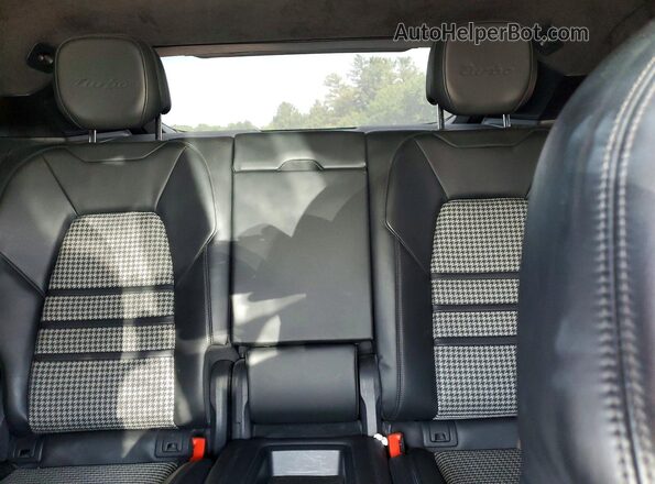 WP1BF2AY8LDA65570 2020 PORSCHE CAYENNE Gray Հետևի նստատեղերի տեսք