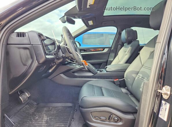 WP1BL2AY1TDA50711 2026 PORSCHE CAYENNE Black Vista interior delantera