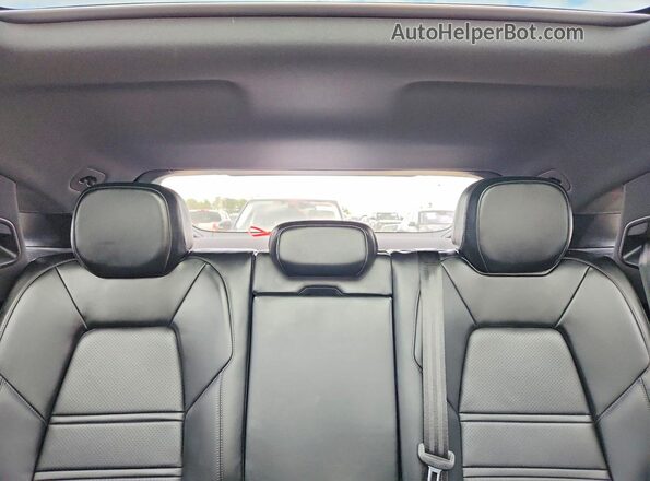 WP1BL2AY1TDA50711 2026 PORSCHE CAYENNE Black Vista de los asientos traseros