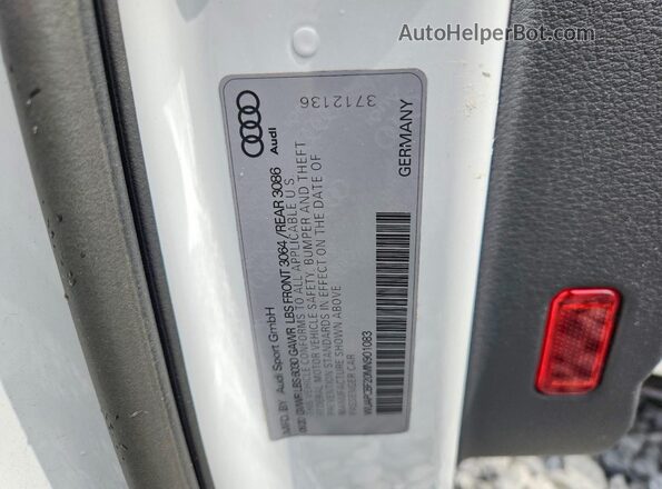 WUAPCBF20MN901083 2021 AUDI RS7 White Engine compartment view