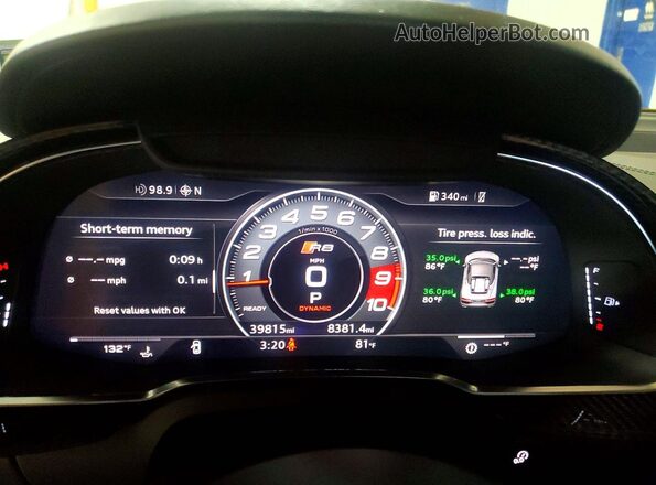 WUAVACFX7H7903437 2017 AUDI R8 Yellow Widok zestawu wskaźników
