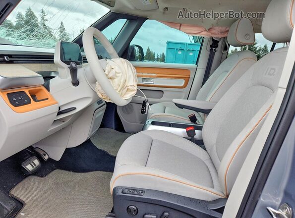 WVG6YVEB5SH046871 2025 VOLKSWAGEN ID Two Tone 