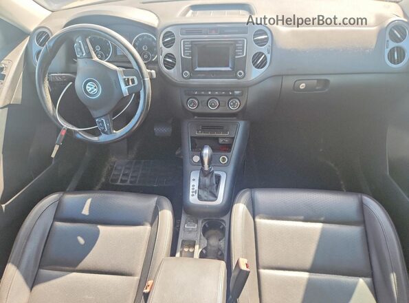WVGAV7AX0GW520003 2016 VOLKSWAGEN TIGUAN Черный 