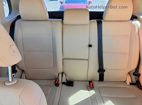WVGAV7AX0GW548898 2016 VOLKSWAGEN TIGUAN Blue Rear seats view