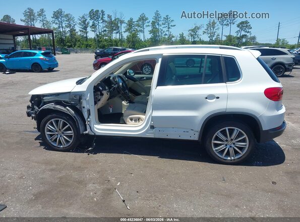 WVGAV7AX0GW585255 2016 VOLKSWAGEN TIGUAN White 