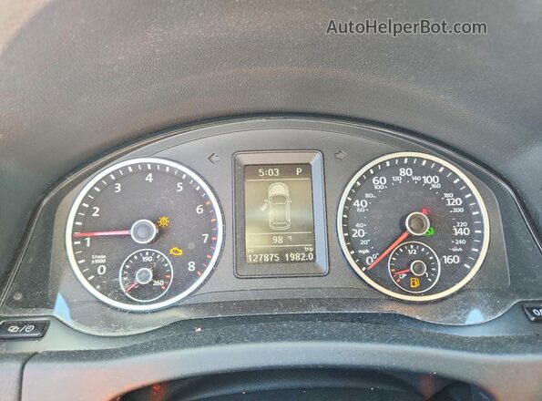 WVGAV7AX0HK038480 2017 VOLKSWAGEN TIGUAN White 