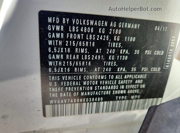 WVGAV7AX0HK038480 2017 VOLKSWAGEN TIGUAN White 