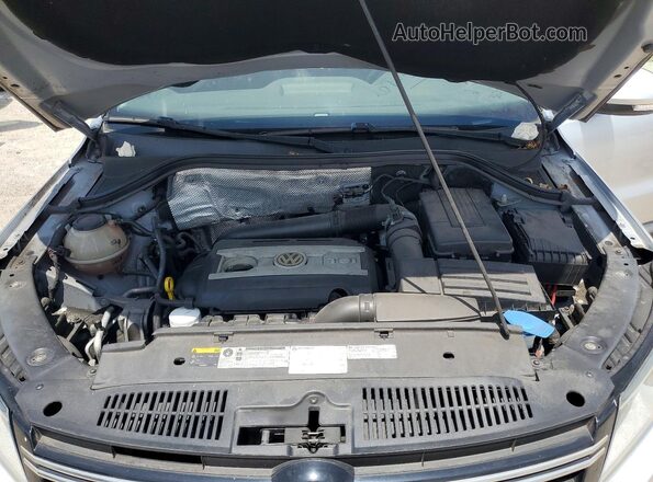 WVGAV7AX0HK045025 2017 VOLKSWAGEN TIGUAN Белый Вид подкапотного пространства