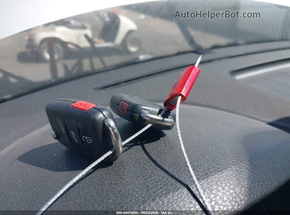 WVGAV7AX1GW550160 2016 VOLKSWAGEN TIGUAN Silver Dashboard view