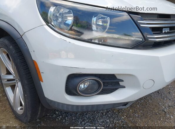WVGAV7AX1GW557187 2016 VOLKSWAGEN TIGUAN White Rear interior view
