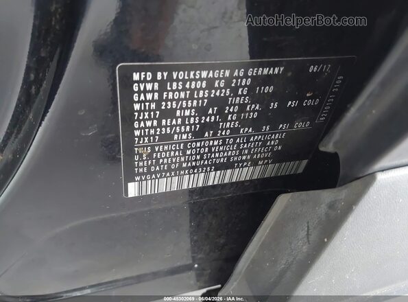 WVGAV7AX1HK043252 2017 VOLKSWAGEN TIGUAN Black Widok komory silnika