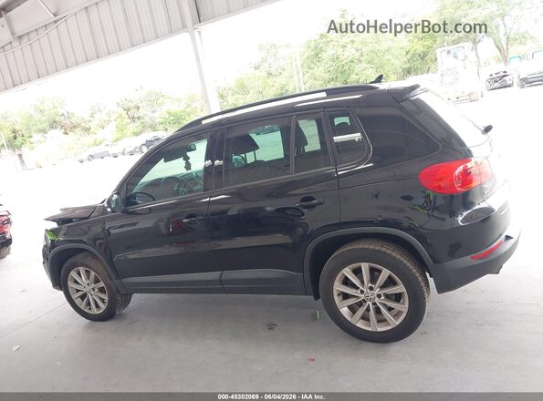 WVGAV7AX1HK043252 2017 VOLKSWAGEN TIGUAN Black Widok wnętrza 360 stopni