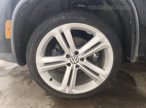 WVGAV7AX2GW067339 2016 VOLKSWAGEN TIGUAN Black 