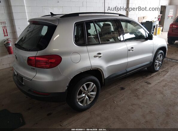 WVGAV7AX2HK022930 2017 VOLKSWAGEN TIGUAN Gray 