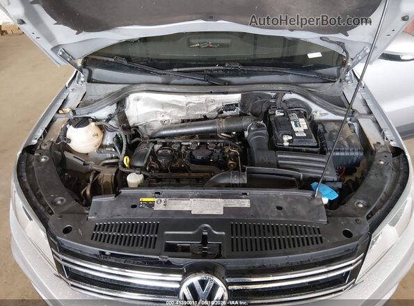 WVGAV7AX2HK022930 2017 VOLKSWAGEN TIGUAN Gray 