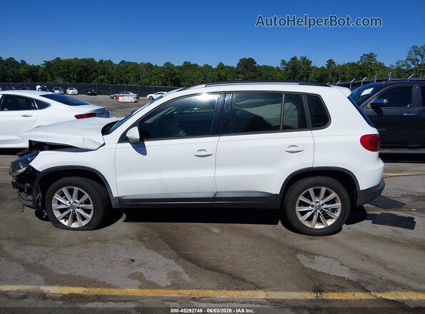 WVGAV7AX2HK042501 2017 VOLKSWAGEN TIGUAN White Widok wnętrza 360 stopni