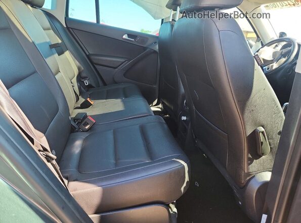 WVGAV7AX4GW512275 2016 VOLKSWAGEN TIGUAN Gray უკანა სალონის ხედი