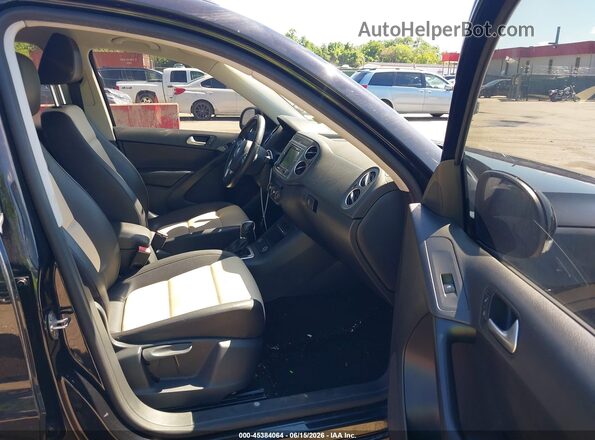 WVGAV7AX4HK025862 2017 VOLKSWAGEN TIGUAN Черный Вид салона спереди