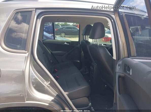 WVGAV7AX5GW516609 2016 VOLKSWAGEN TIGUAN Gray 