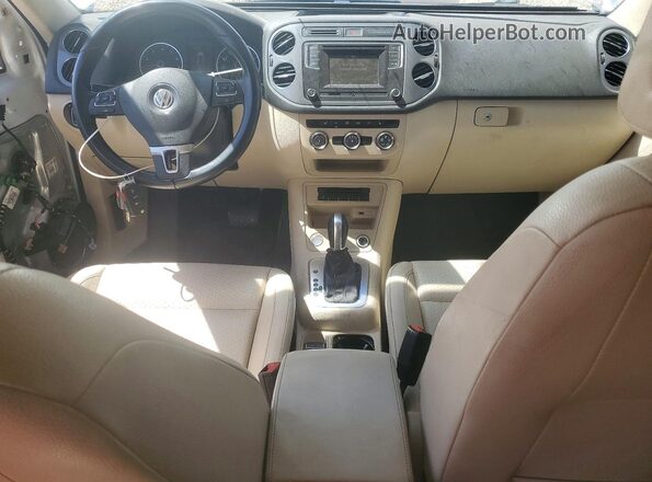 WVGAV7AX5GW530705 2016 VOLKSWAGEN TIGUAN White Dashboard view