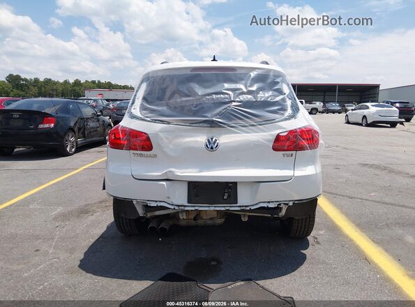WVGAV7AX5HK023280 2017 VOLKSWAGEN TIGUAN White Widok zestawu wskaźników