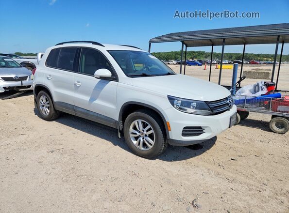 WVGAV7AX5HK026552 2017 VOLKSWAGEN TIGUAN Белый 