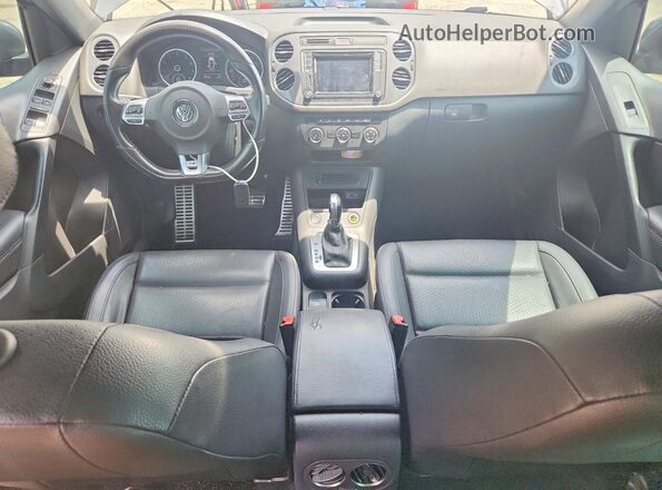 WVGAV7AX6GW603886 2016 VOLKSWAGEN TIGUAN Gray Dashboard view