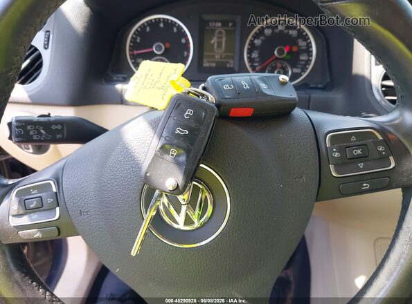 WVGAV7AX7GW591876 2016 VOLKSWAGEN TIGUAN Dark Blue Widok deski rozdzielczej