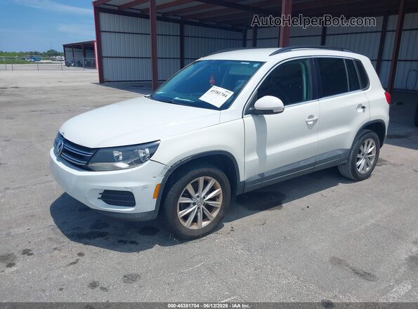 WVGAV7AX8HK050604 2017 VOLKSWAGEN TIGUAN White 
