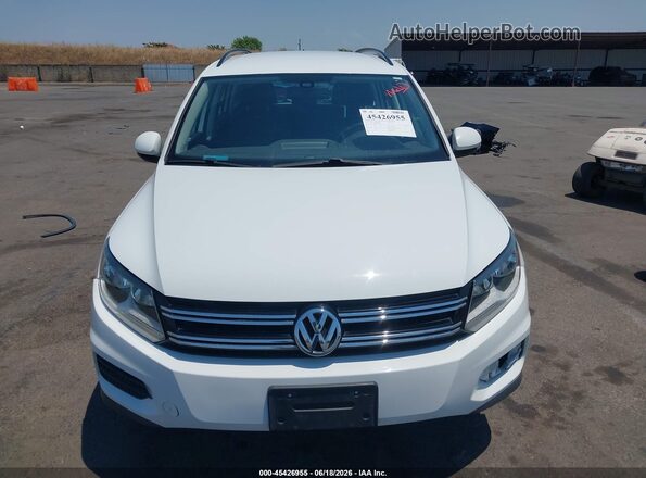 WVGAV7AX9HK041815 2017 VOLKSWAGEN TIGUAN White Vista del cuadro de instrumentos