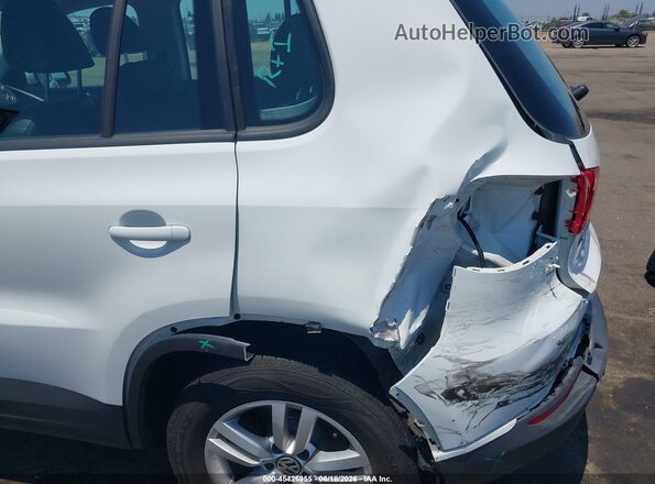 WVGAV7AX9HK041815 2017 VOLKSWAGEN TIGUAN White Vista frontal