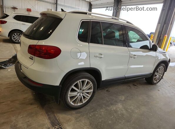 WVGBV7AX2GW574875 2016 VOLKSWAGEN TIGUAN White 