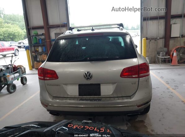 WVGEF9BP2GD004200 2016 VOLKSWAGEN TOUAREG Серебряный 