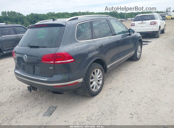 WVGEF9BP2GD010336 2016 VOLKSWAGEN TOUAREG Black Rear right
