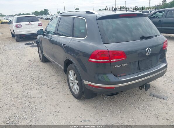 WVGEF9BP2GD010336 2016 VOLKSWAGEN TOUAREG Black Rear left